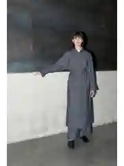 Синий тренч из денима