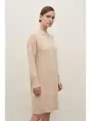 Бежевый вязаное платье с шерстью