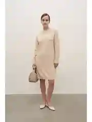 Бежевый вязаное платье с шерстью