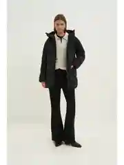 Стеганый пуховик с капюшоном