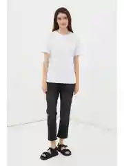Джинсы tapered fit женские