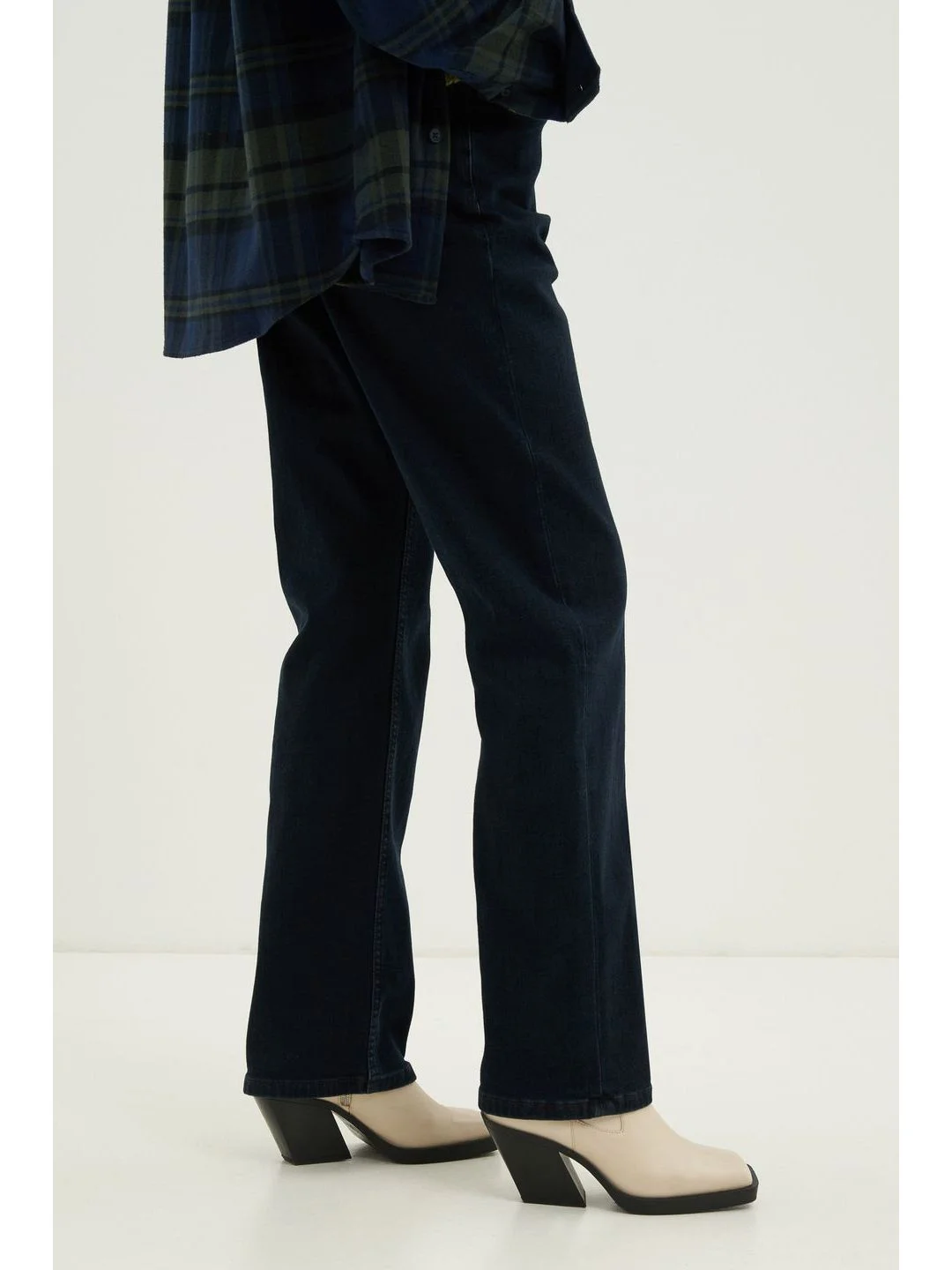 Джинсы straight fit женские