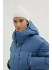 Белый шапка с шерстью и ангорой