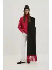 Черный шарф с шерстью