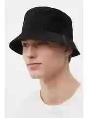Черный панама