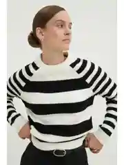 Хаки джемпер прямого силуэта с шерстью