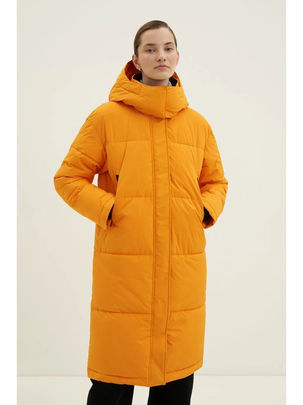 Стеганое утепленное пальто oversize силуэта