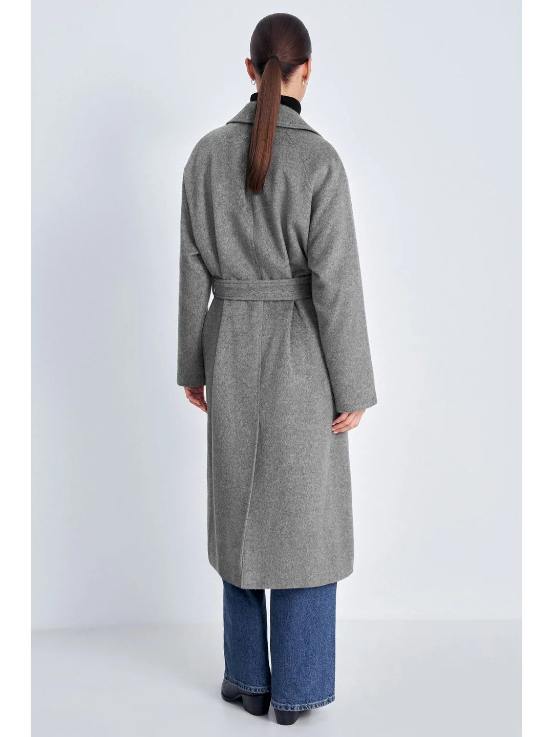 Серый пальто oversize силуэта с шерстью