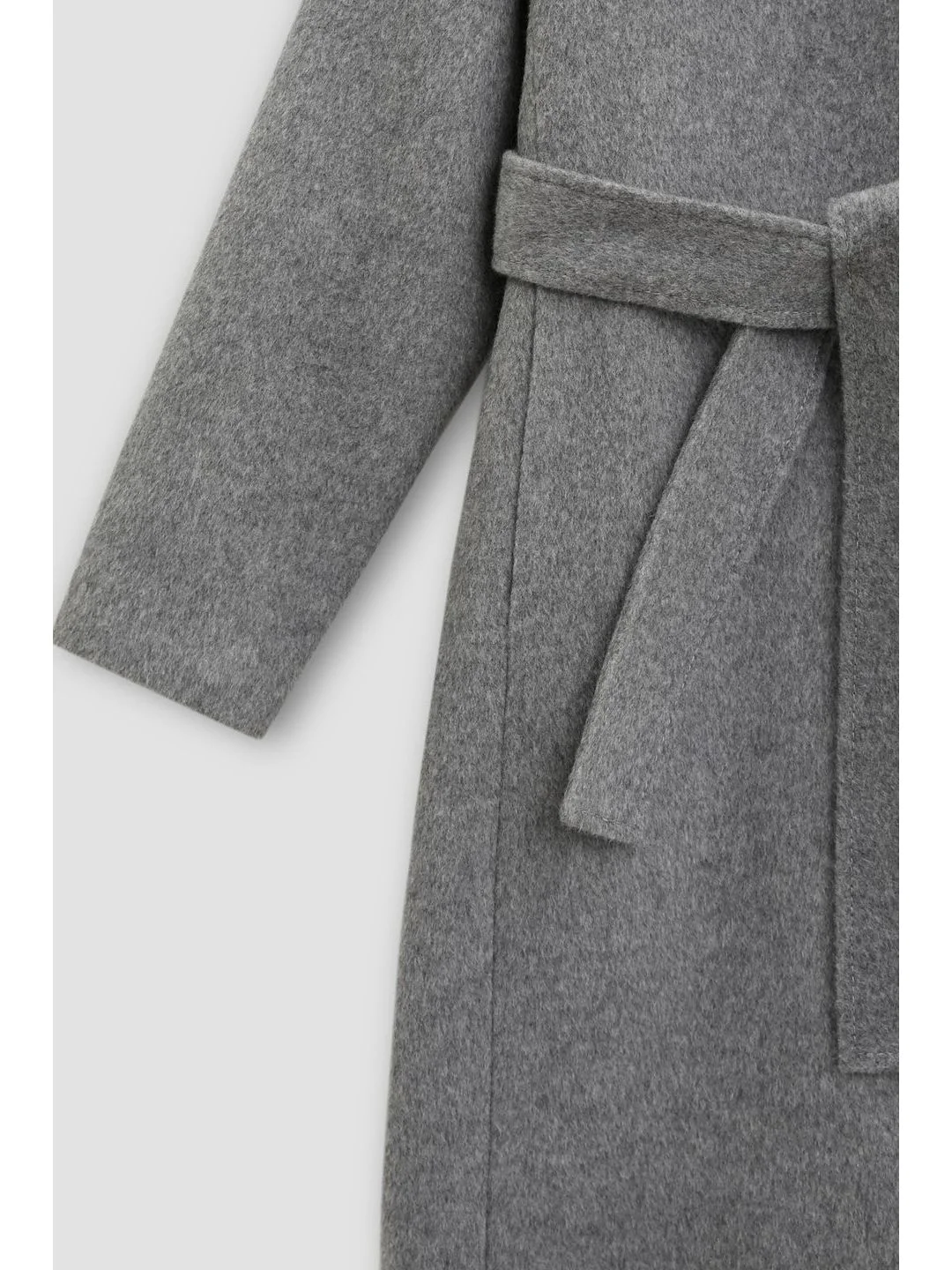 Серый пальто oversize силуэта с шерстью