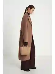 Коричневый пальто oversize силуэта с шерстью