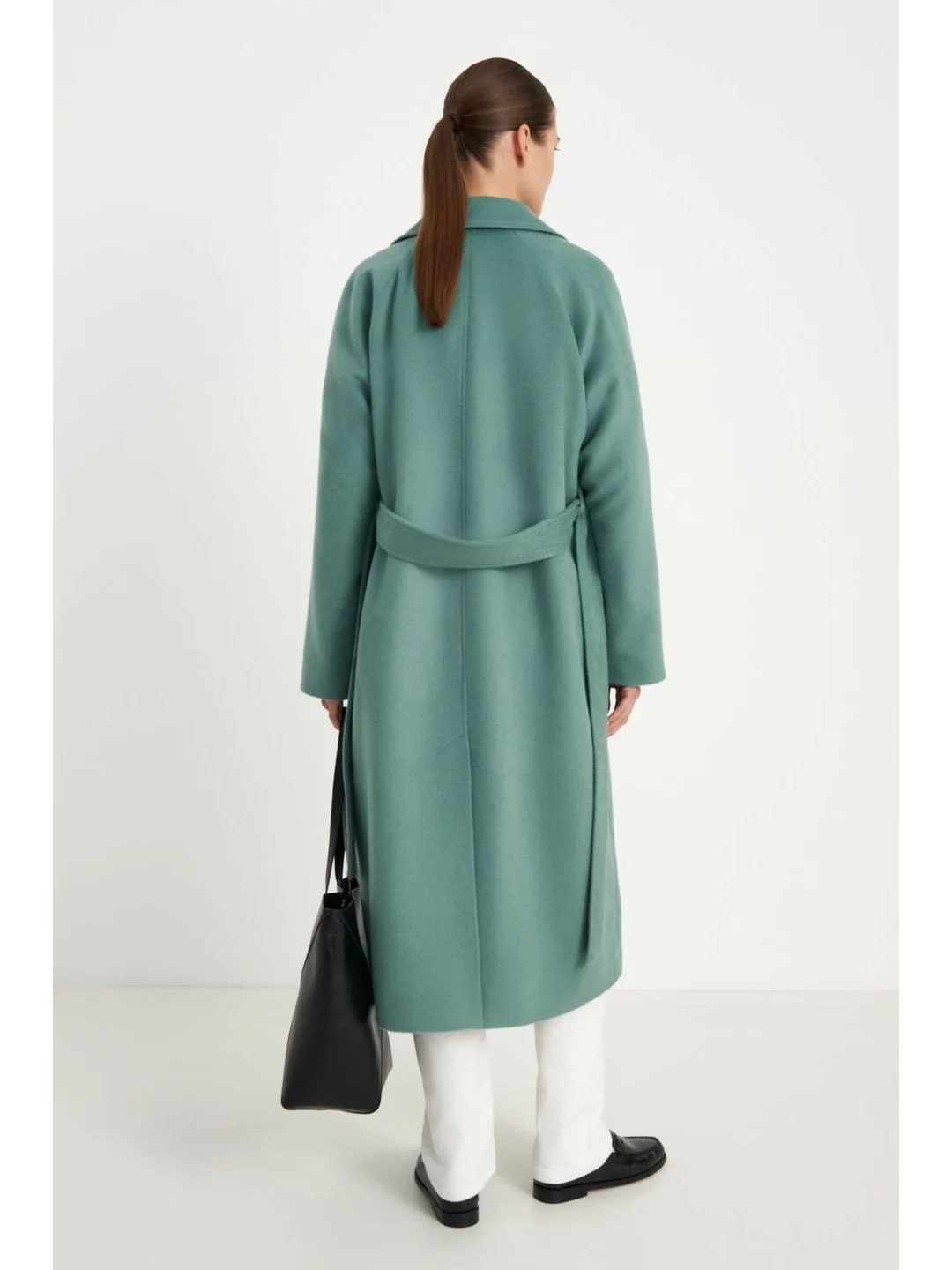 Зеленый пальто oversize силуэта с шерстью