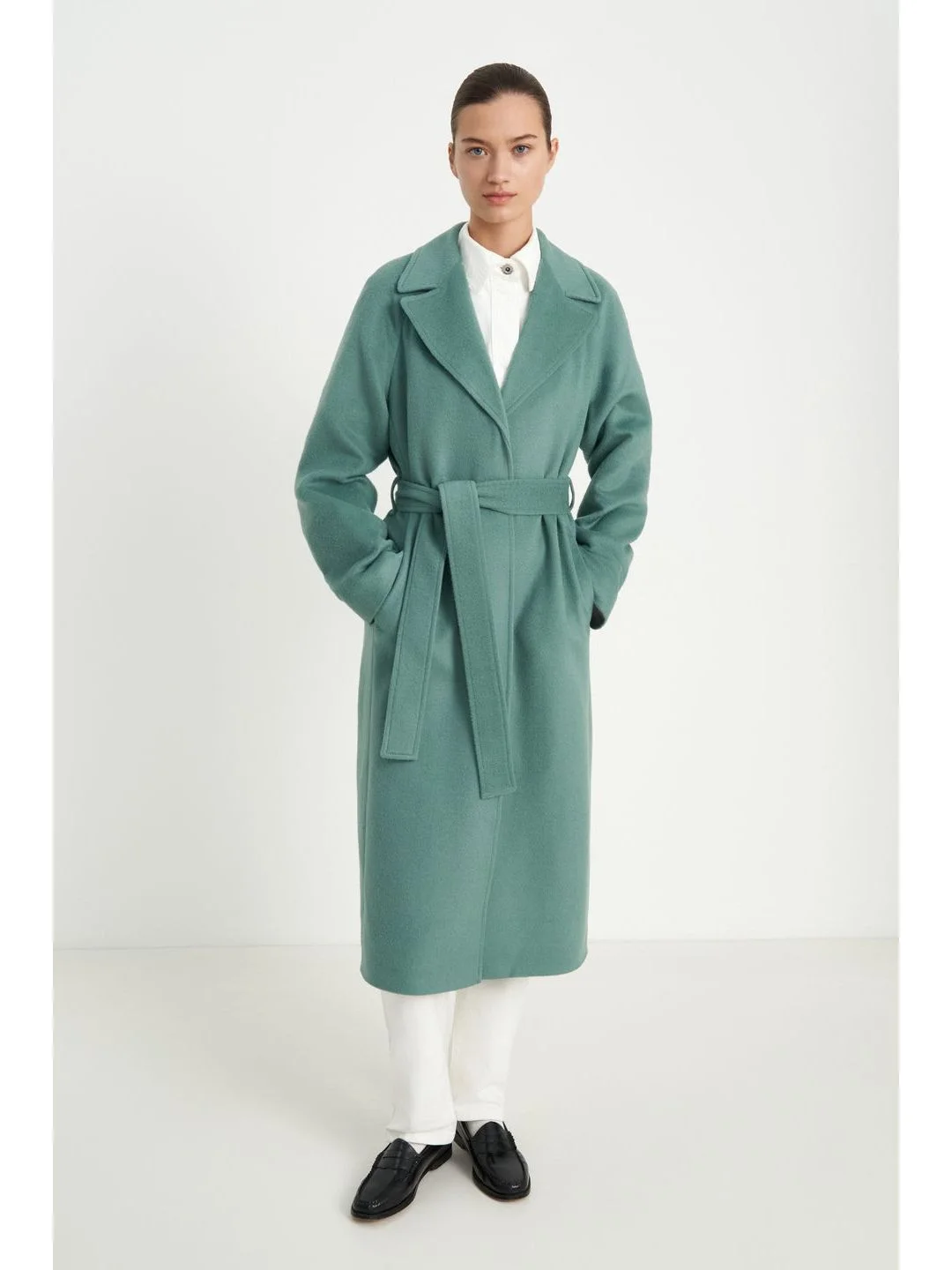 Зеленый пальто oversize силуэта с шерстью
