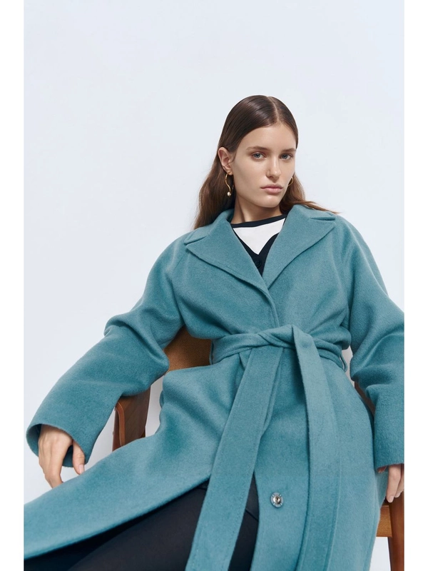 Пальто oversize силуэта с шерстью