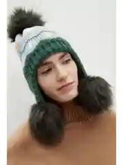 Бежевый шапка женская