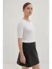 Белый джемпер с вискозой