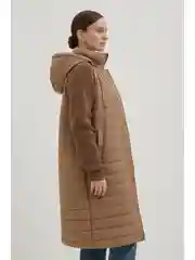 Утепленное полупальто с вязаными рукавами