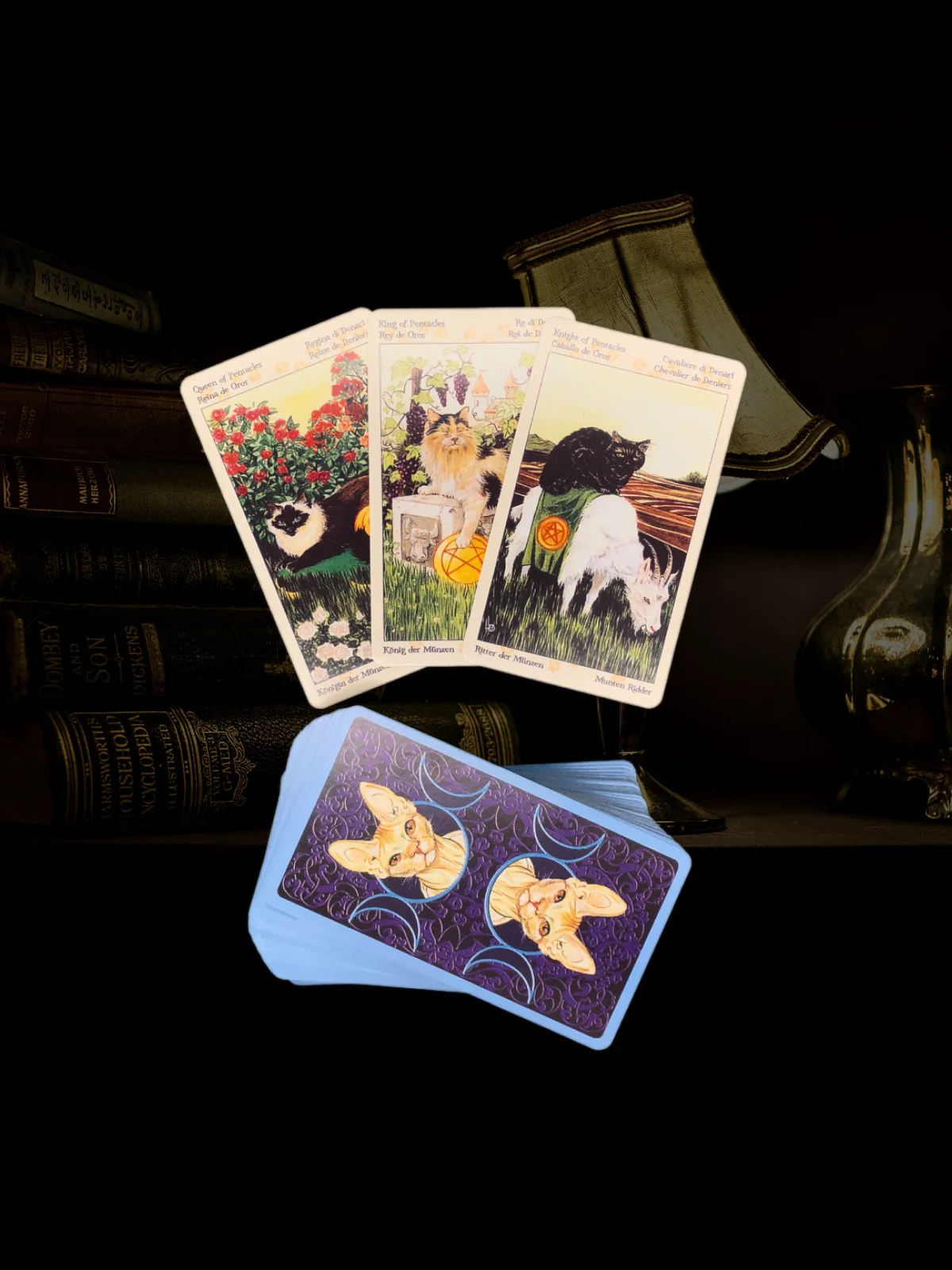 Таро Языческих кошек Tarot of Pagan Cats, 6х10,3 см