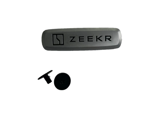 Комплект шильдиков металлических с эмблемой авто "Zeekr" и 4 винтовыми креплениями (Пара)
