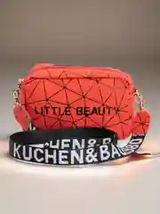 Алый сумка-клатч little beauty