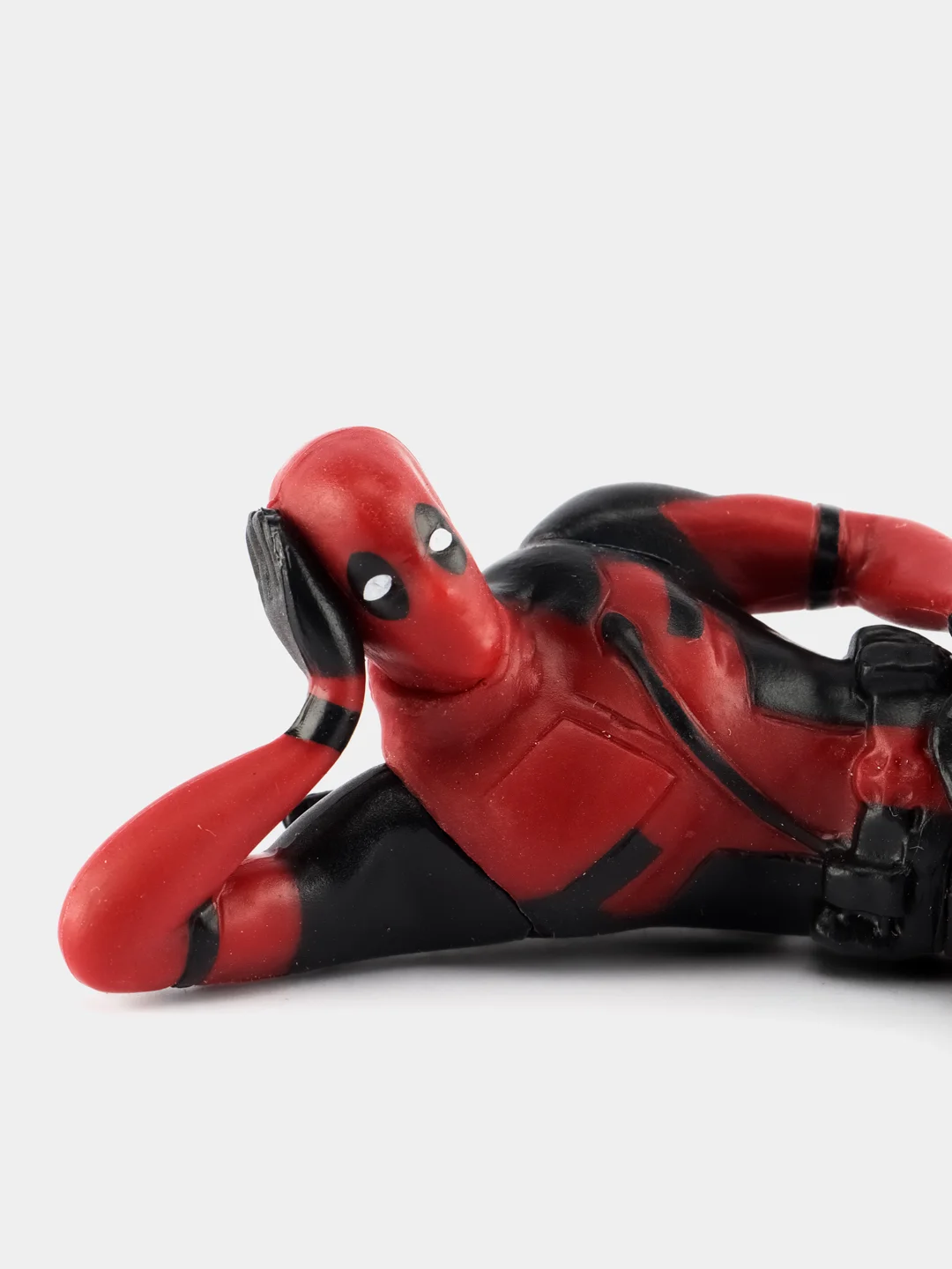 Желтый игрушка в машину DEADPOOL. Сувенир на панель автомобиля ДЭДПУЛ. 5 видов