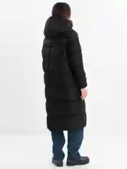 Черный женский пуховик зимний