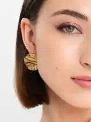 Золотой серьги круглые крупные, с мятым эффектом, гвоздики праздничные, на Новый год