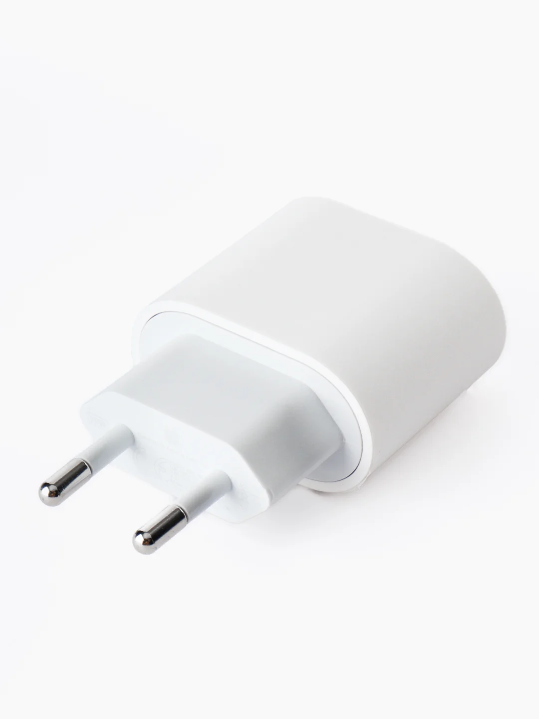 Белый зарядное устройство Apple 20w