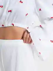 Белый женский комплект,топ и шорты