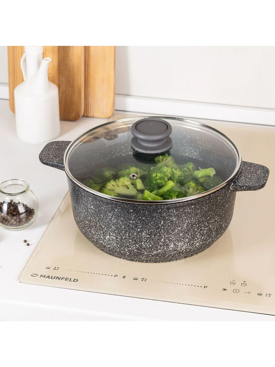 Кастрюля MAUNFELD GRETA MF24GRTT01CR из литого алюминия со стеклянной крышкой, 24 см, 4 л