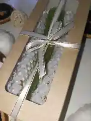 Белый свечи Ёлочки из вощины декоративные, подарочный набор в коробке на Новый Год и Рождество