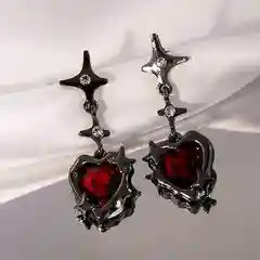 Серьги красный алмаз