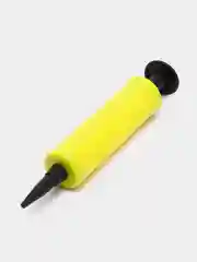 Желтый ручной насос