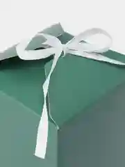 Тёмно-зелёный коробка подарочная квадратная, самосборная, 13 вариантов
