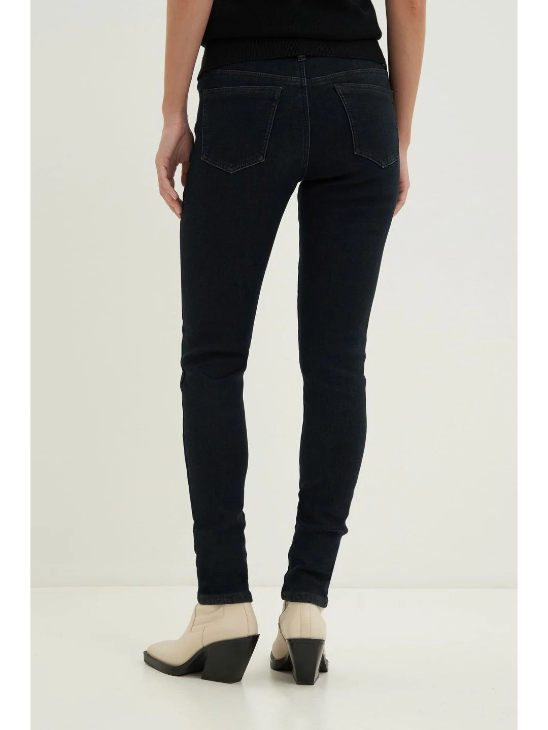 Угольный джинсы slim fit женские
