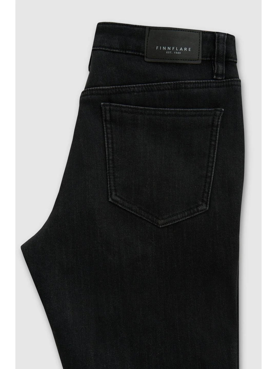 Черный джинсы slim fit женские