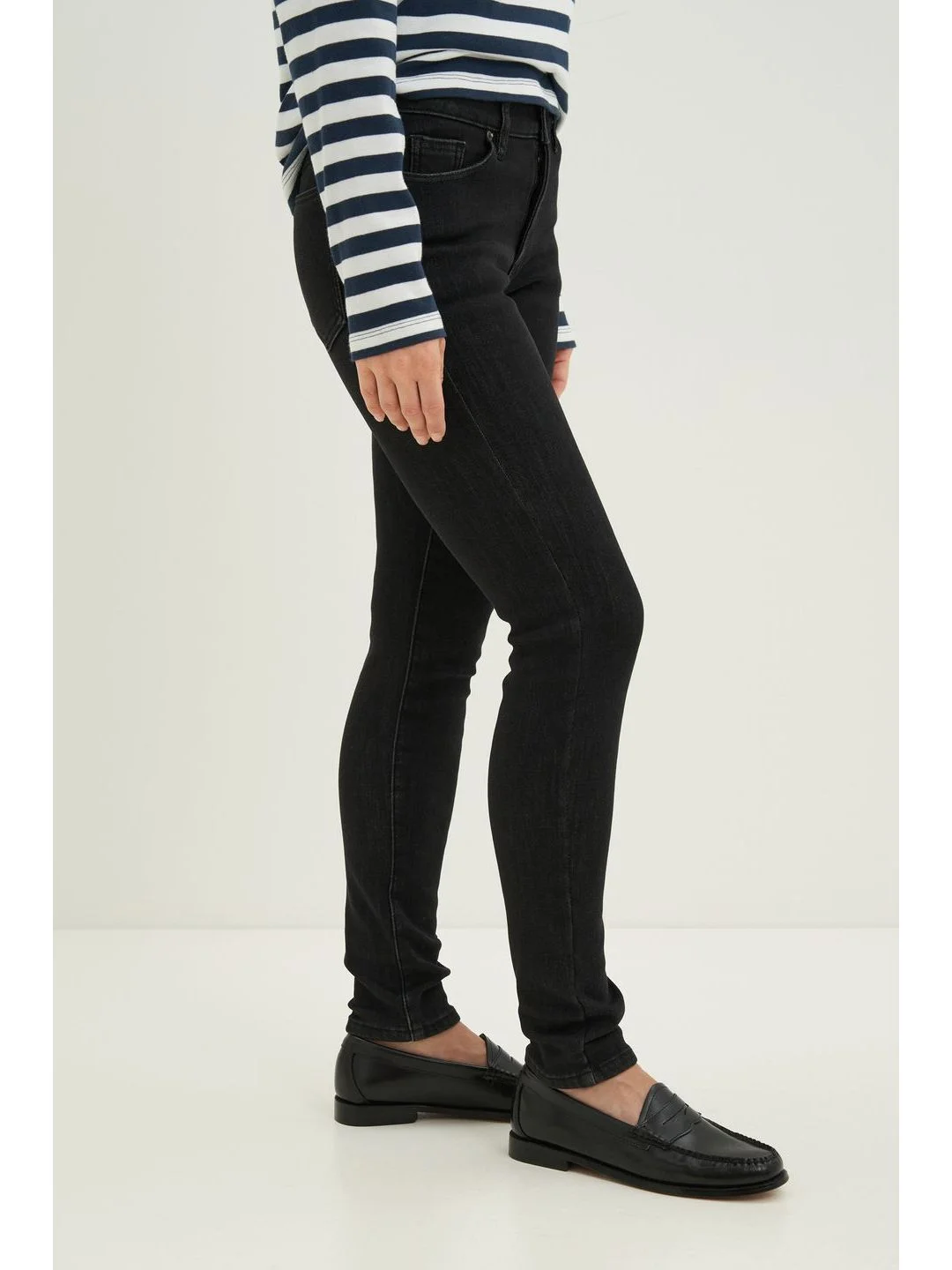 Черный джинсы slim fit женские