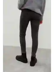 Серый джинсы slim fit женские
