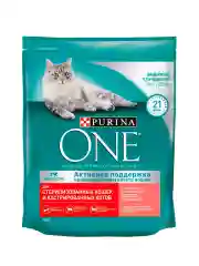 Корм для стерилизованных кошек PURINA ONE лосось и пшеница, 750 г