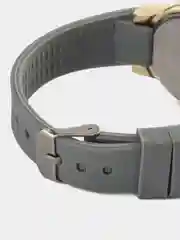 Серый женские наручные часы на силиконовом ремешке
