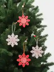 Деревянные елочные игрушки с символами Нового года, набор