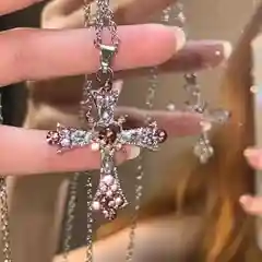 Цепочка розовый крестик / Богемский крест