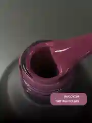 Багровый гель лак для ногтей