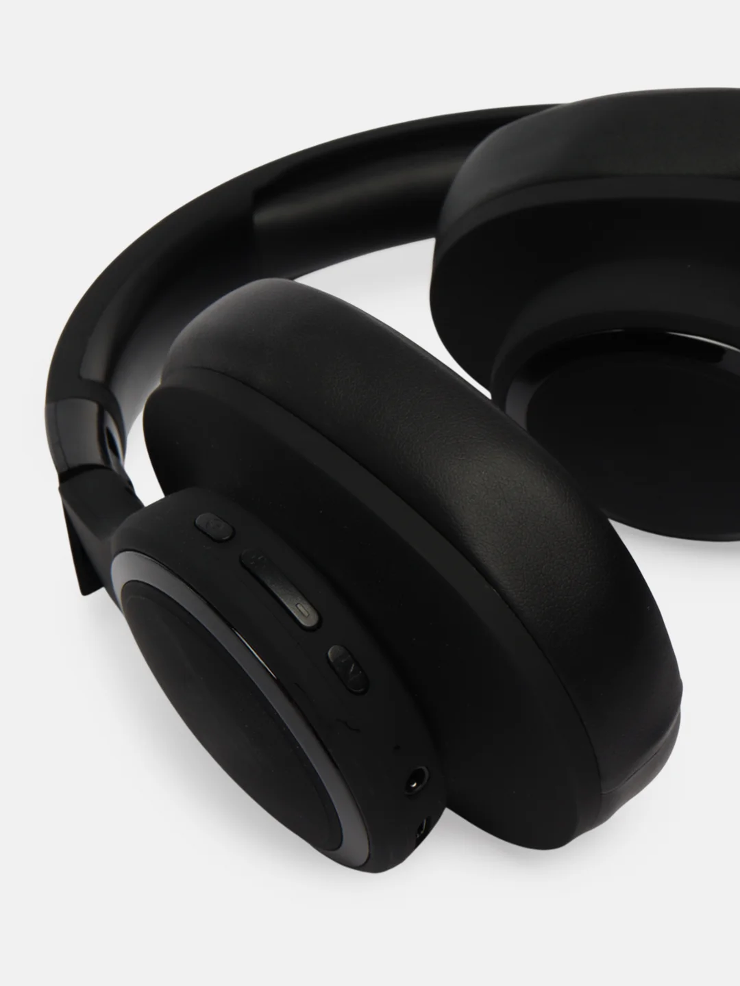 Черный беспроводные полноразмерные наушники  P2960 Bluetooth