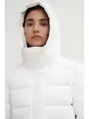 Белый пуховое пальто женское с капюшоном