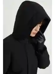 Черный пальто утепленное с утиным пухом