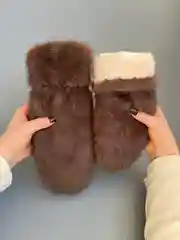 Коричневый варежки женские меховые, пушистые рукавицы
