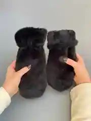 Черный варежки женские меховые, пушистые рукавицы