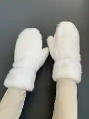 Белый варежки женские меховые, пушистые рукавицы