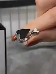 Кольцо с черным сердцем, безразмерное
