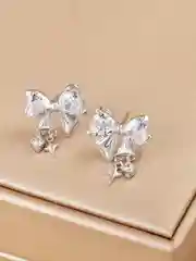Серьги пусеты, бантики, бабочки y2k